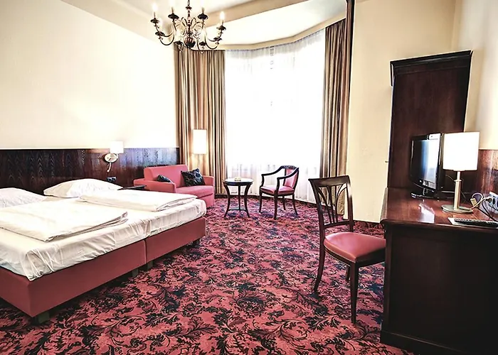 Fuerstenhof מלון 3*